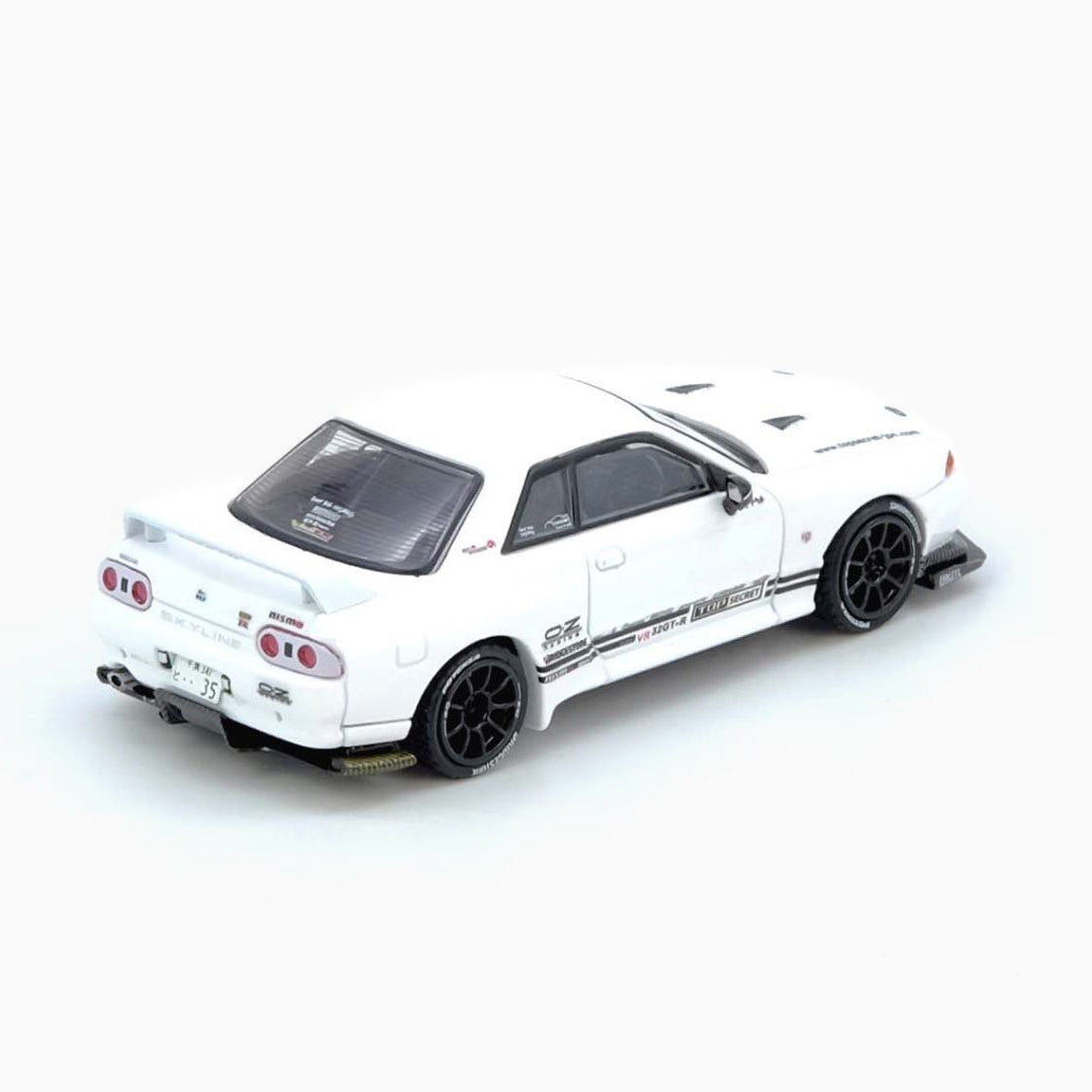 Inno64 1:64 Top Secret VR32 GT-R White