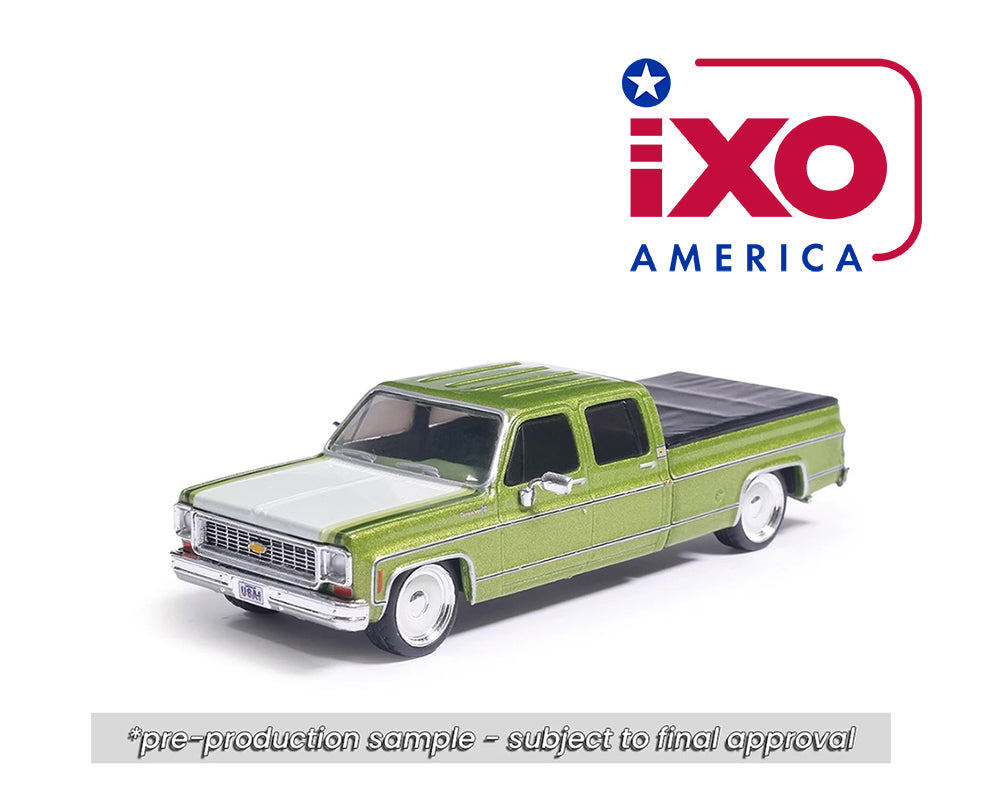 IXO Model 1:64 1974 Chevrolet Cheyenne Super C10 Crew Cab IA64037