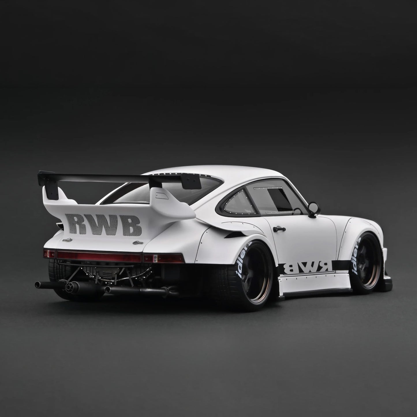 Ignition Model 1:18 RWB 930 Matte White