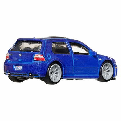 Hot Wheels Premium 1:64 Car Culture 2-Pack 2004 Volkswagen Golf R32 and Volkswagen Golf MK7