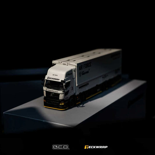 [PRE ORDER] GCD 1:64 DarwinPRO & TECKWRAP Hino Profia 2018