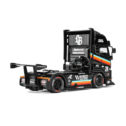 Motorhelix 1:64 LB-Trucks UD Quon Head Black Rainbow M61205