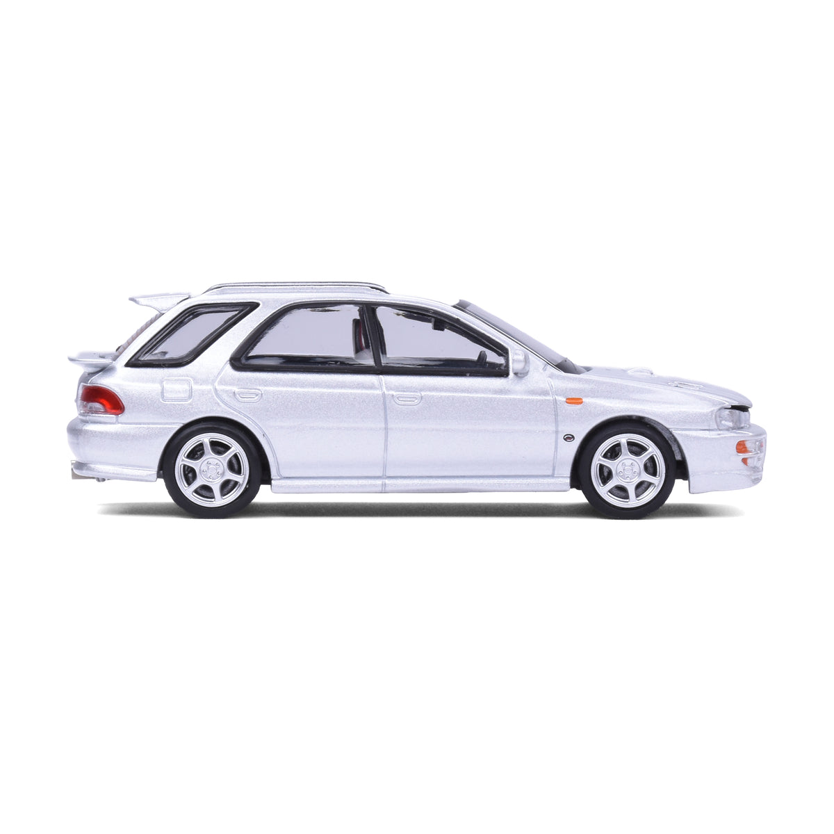 Motorhelix 1:64 Subaru Impreza Wagon WRX STi Ver VI Arctic Silver Metallic