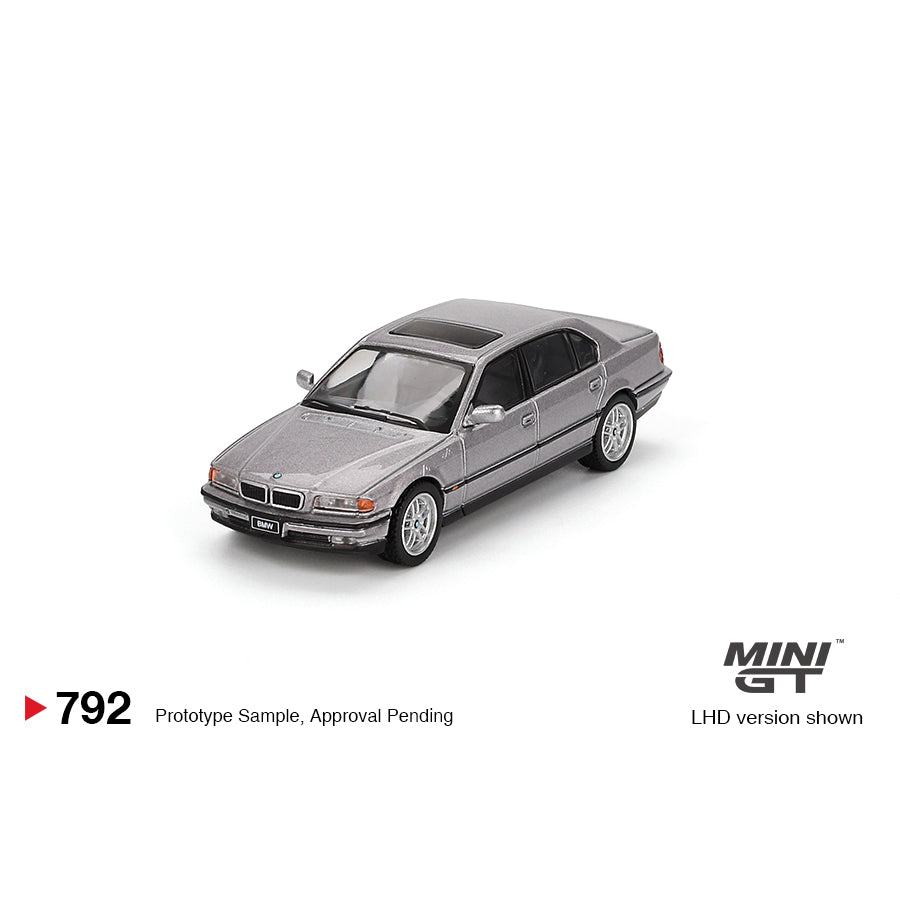 Mini GT 1:64 BMW 750IL Aspen Silver Metallic