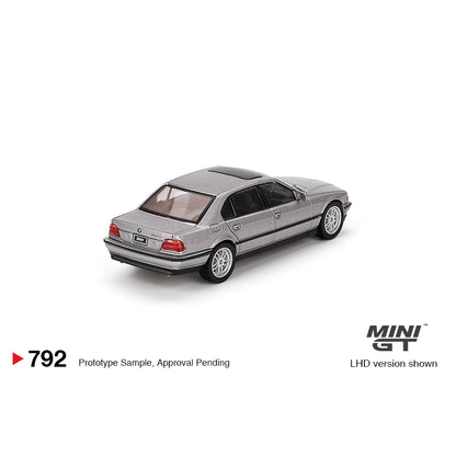 Mini GT 1:64 BMW 750IL Aspen Silver Metallic
