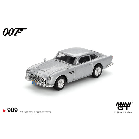 Mini GT 1:64 James Bond Aston Martin DB5 Casino Royale English Packaging