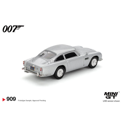 Mini GT 1:64 James Bond Aston Martin DB5 Casino Royale English Packaging