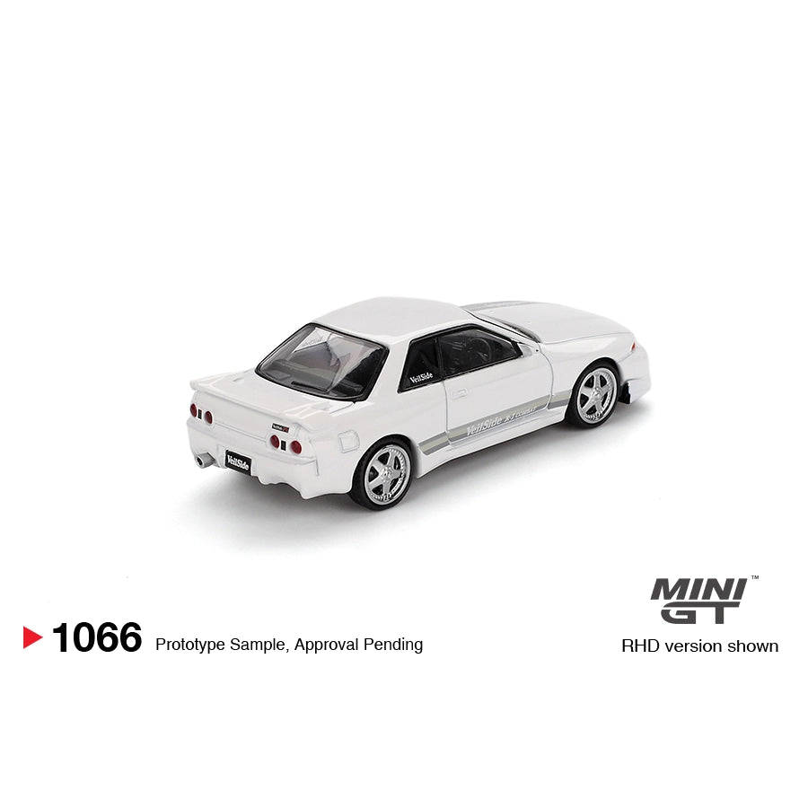 Mini GT 1:64 Nissan Skyline GT-R (R32) VeilSide Combat C-I White MGT01066-BL