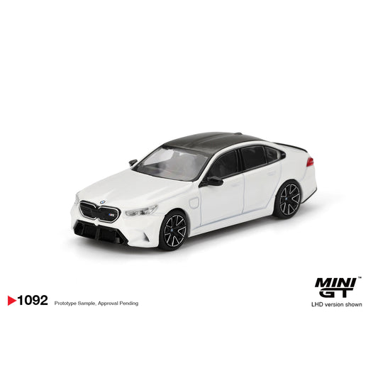 Mini GT 1:64 BMW M5 Alpine White