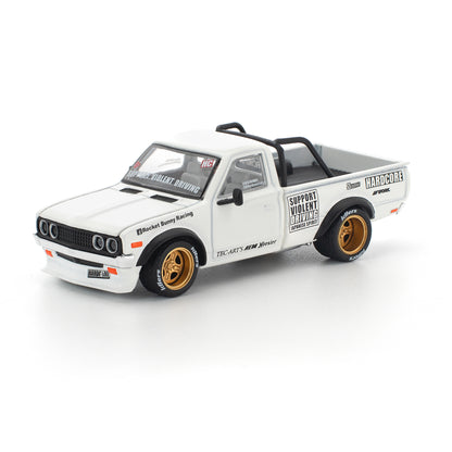 Pop Race 1:64 Pandem Datsun 620 White